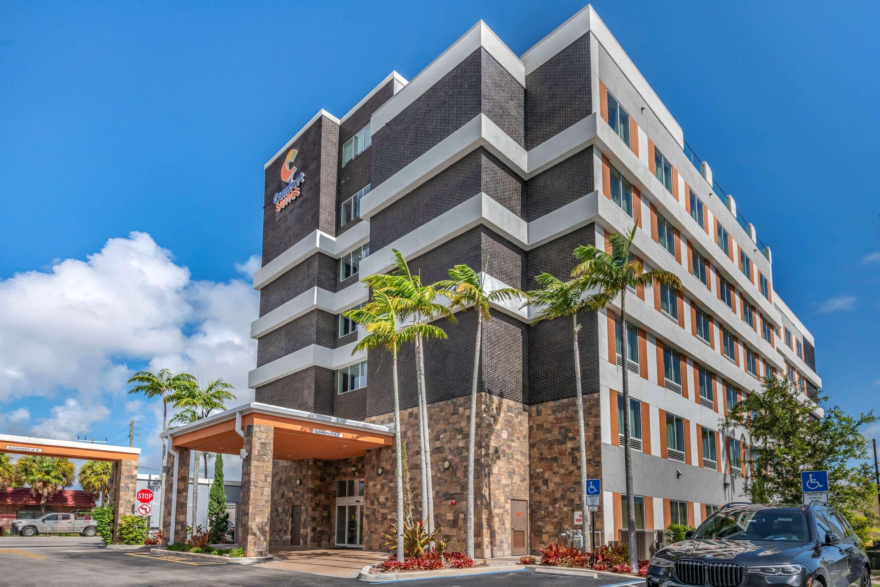 Comfort Suites Fort Lauderdale Airport & Cruise Port Dania Beach Eksteriør bilde